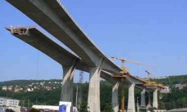 Přemostění Berounky - stavba